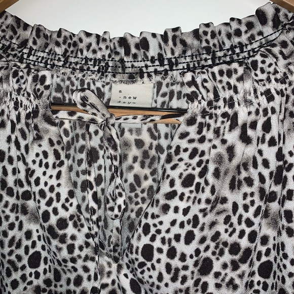 ⚡️A new Day animal print long sleeve - Picture 3 of 6